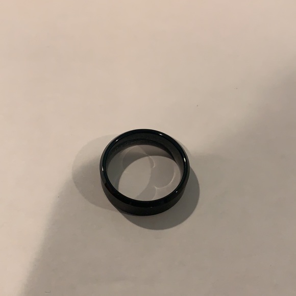 MENS TUNGSTEN BAND RING - Picture 3 of 3